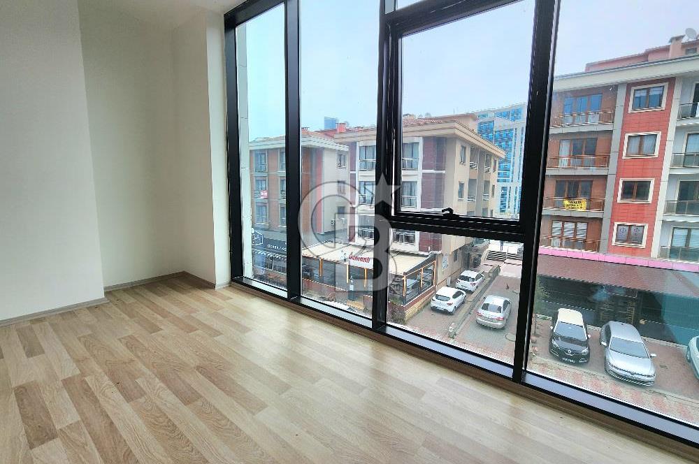 CEVİZLİ ADLİYE KARŞISI NURSANLAR PLAZA'DA 4 ETAP KİRALIK OFİS