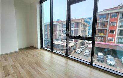 CEVİZLİ ADLİYE KARŞISI NURSANLAR PLAZA'DA 4 ETAP KİRALIK OFİS