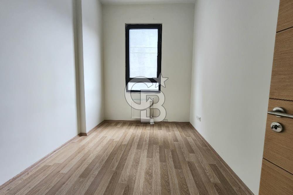 CEVİZLİ ADLİYE KARŞISI NURSANLAR PLAZA'DA 4 ETAP KİRALIK OFİS