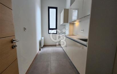 CEVİZLİ ADLİYE KARŞISI NURSANLAR PLAZA'DA 4 ETAP KİRALIK OFİS