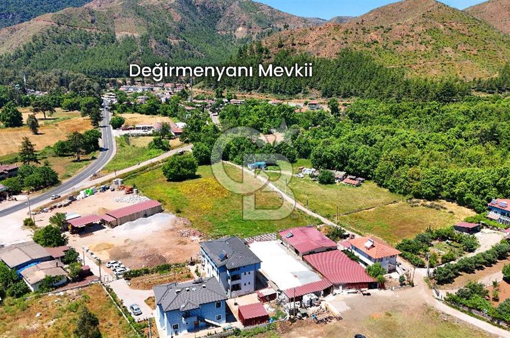 Marmaris Değirmenyanı'nda Satılık Anayola Yakın 1.000 m² Tarla