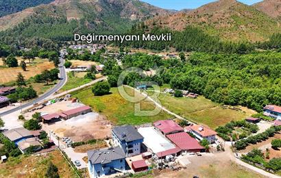 Marmaris Değirmenyanı'nda Satılık Anayola Yakın 1.000 m² Tarla