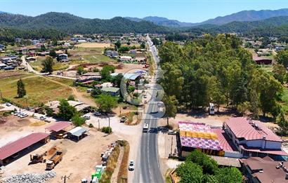 Marmaris Değirmenyanı'nda Satılık Anayola Yakın 1.000 m² Tarla