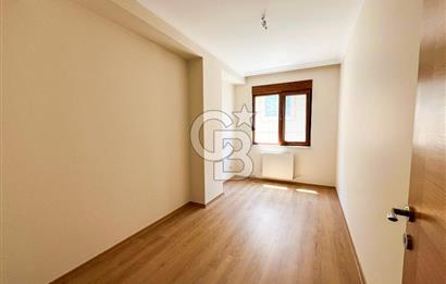 KÜÇÜKYALI MEKTEP CADDESİNDE SATILIK BOŞ 3+1 DAİRE 