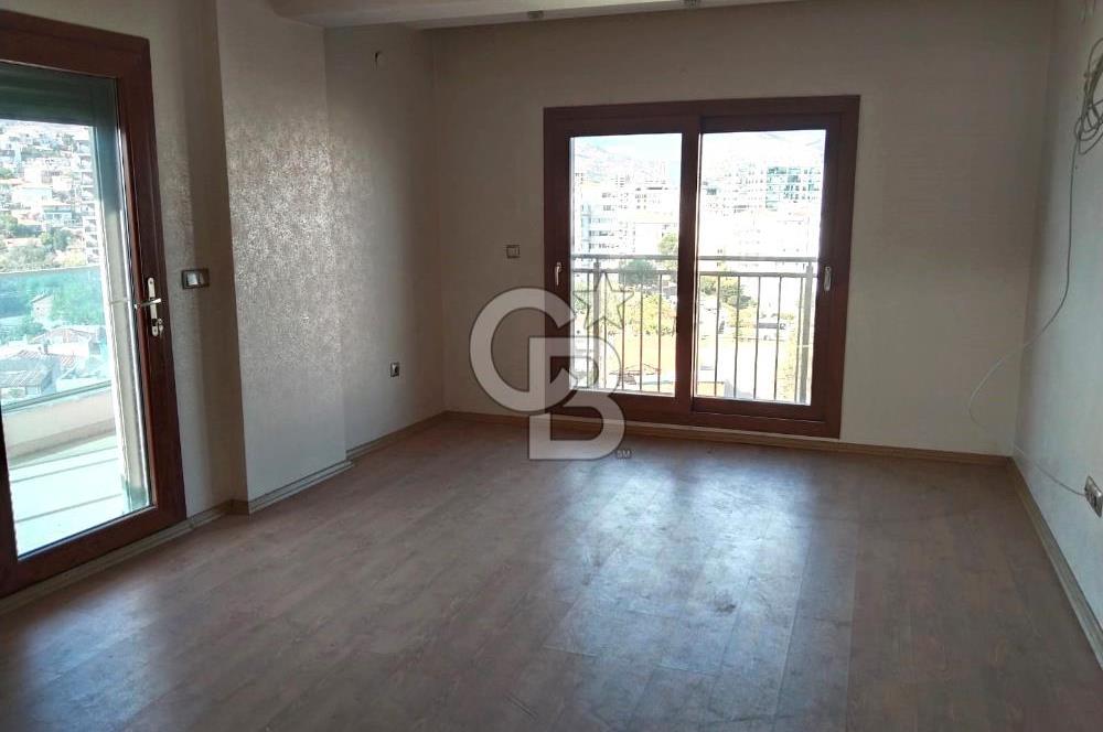 KARŞIYAKA ANADOLU CADDESİ ÜZERİNDE SATILIK 3+1 DAİRE