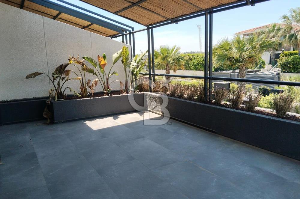 ÇEŞME DALYAN'DA SATILIK RESİDANCE DUBLEKS 3+1 DAİRE