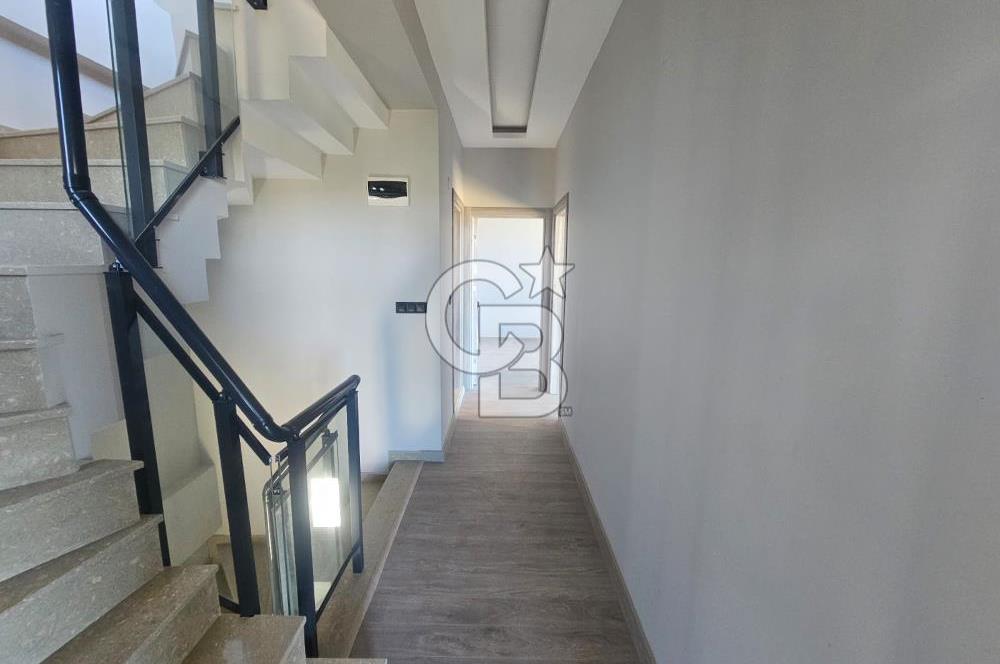 ÇANAKKALE KUMBURUN BAĞLİMAN MEVKİNDE FULL DENİZ MANZARALI VİLLA