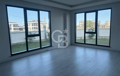 Hürriyet'te, Ebeveyn Banyolu, Giyinme Odalı, Açık Otoparklı, Premium 3+1 Kiralık Daire