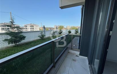 Hürriyet'te, Ebeveyn Banyolu, Giyinme Odalı, Açık Otoparklı, Premium 3+1 Kiralık Daire