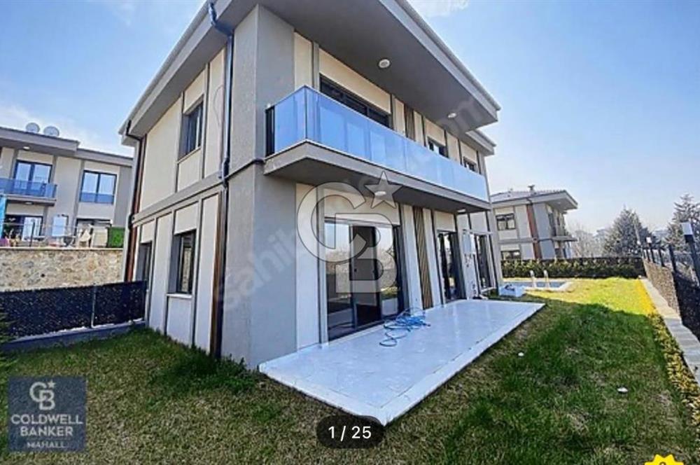 CB MAHALL'den Başiskele Yuvacık Satılık Müstakil Havuzlu Villa