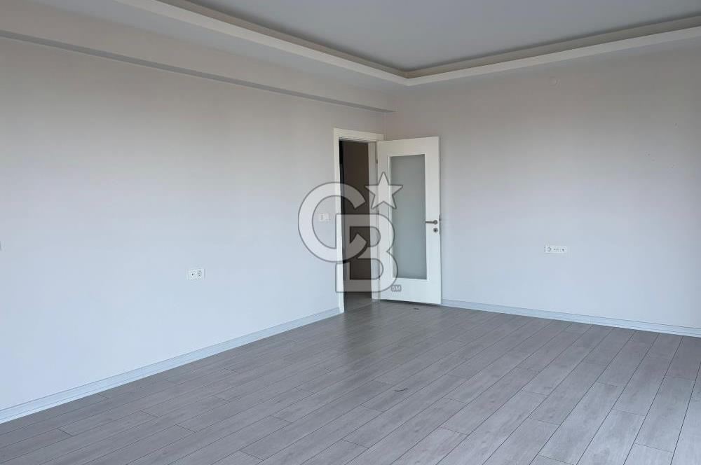 Hürriyet'te, Ebeveyn Banyolu, Giyinme Odalı, Açık Otoparklı, Premium 3+1 Kiralık Daire