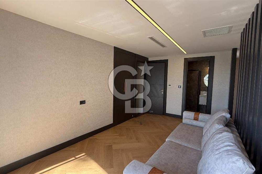 DENİZE SADECE 100 METRE MESAFEDE, NARLIDERE LİMANREİS’TE ULTRA LÜKS 4+1 240 m2 MÜSTAKİL VİLLA!
