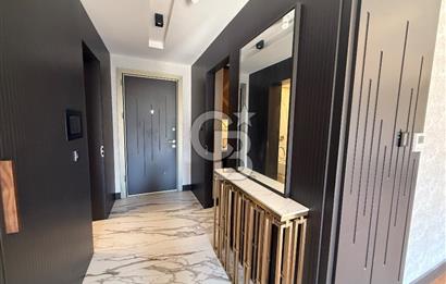 DENİZE SADECE 100 METRE MESAFEDE, NARLIDERE LİMANREİS’TE ULTRA LÜKS 4+1 240 m2 MÜSTAKİL VİLLA!