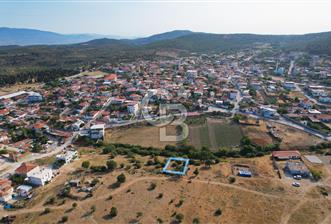 BERGAMA ZEYTİNDAĞ'DA SATILIK İMARLI ARSA 527 m²