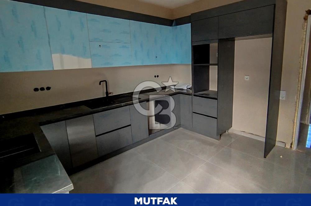 İZMİT KABAOĞLU HAVUZLU SİTEDE 204 m2 4+1 DUBLEKS VİLLA