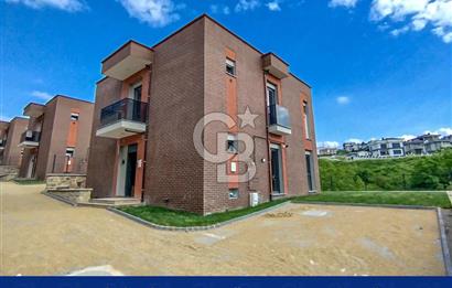 İZMİT KABAOĞLU HAVUZLU SİTEDE 204 m2 4+1 DUBLEKS VİLLA