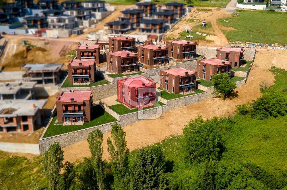İZMİT KABAOĞLU HAVUZLU SİTEDE 204 m2 4+1 DUBLEKS VİLLA