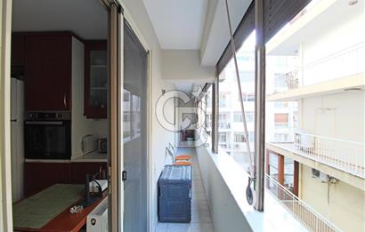Alsancak, Gül Sokak'ta, Genç Binada, Ara kat, Satılık 3+1 Daire