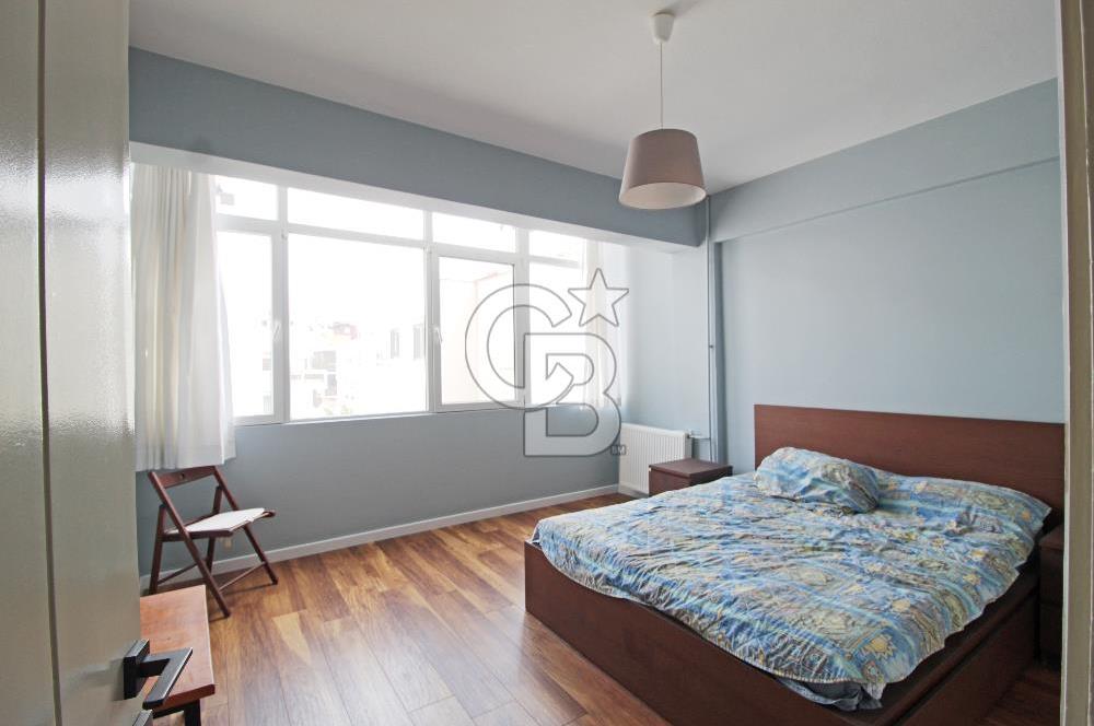 İzmir'in En Güzel Sokaklarından 1388 Sokak'ta Satılık 3+1 Daire