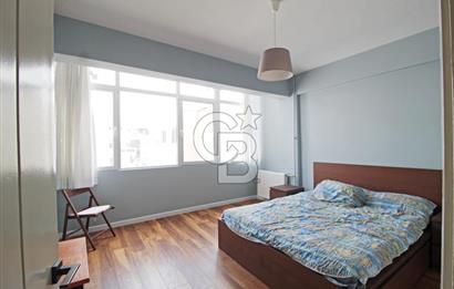 İzmir'in En Güzel Sokaklarından 1388 Sokak'ta Satılık 3+1 Daire