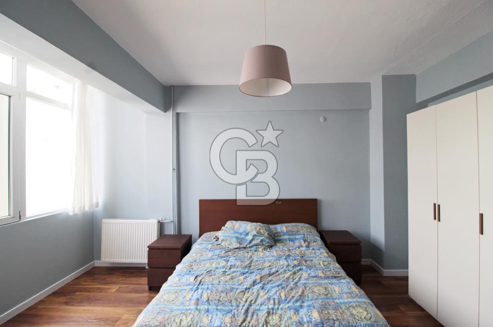 İzmir'in En Güzel Sokaklarından 1388 Sokak'ta Satılık 3+1 Daire
