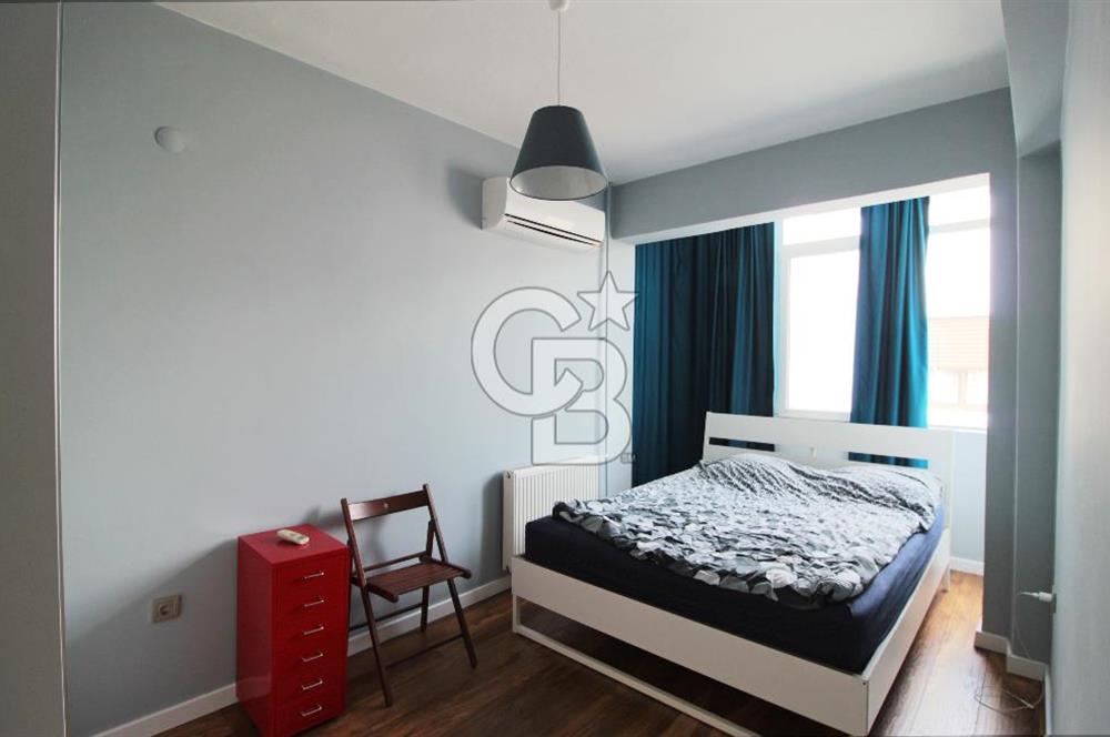 İzmir'in En Güzel Sokaklarından 1388 Sokak'ta Satılık 3+1 Daire