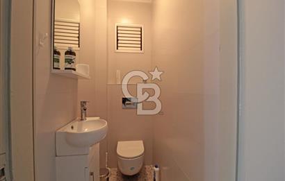 İzmir'in En Güzel Sokaklarından 1388 Sokak'ta Satılık 3+1 Daire