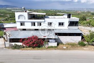 Akdeniz Civanyaylağı Mahallesinde Satılık Ahır Ev ve Arsası