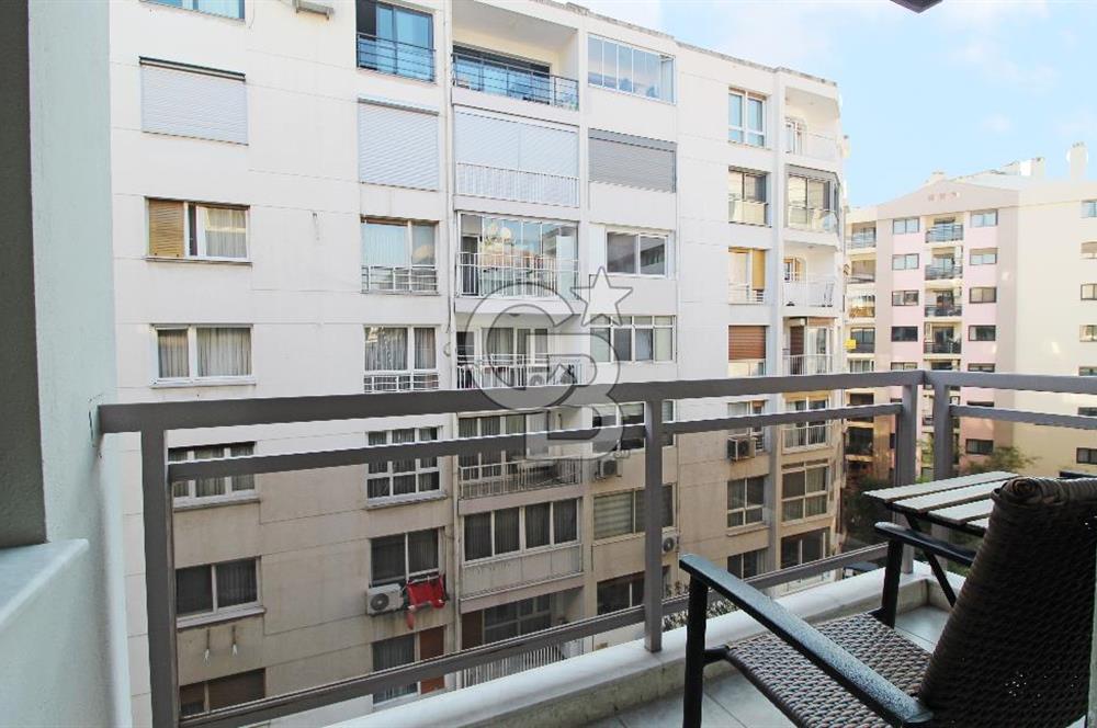 Alsancak, Gül Sokak'ta, Genç Binada, Ara kat, Satılık 3+1 Daire