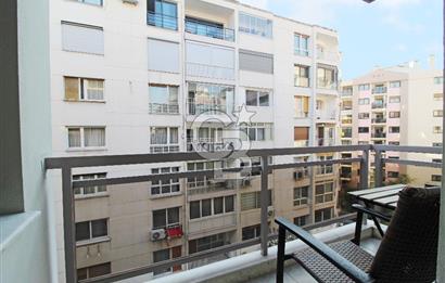 Alsancak, Gül Sokak'ta, Genç Binada, Ara kat, Satılık 3+1 Daire