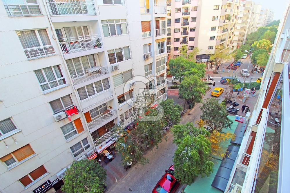 Alsancak, Gül Sokak'ta, Genç Binada, Ara kat, Satılık 3+1 Daire