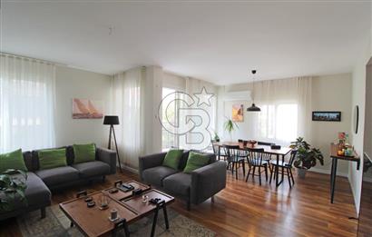 İzmir'in En Güzel Sokaklarından 1388 Sokak'ta Satılık 3+1 Daire