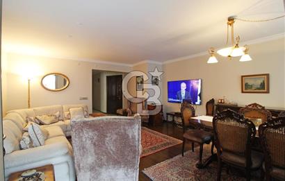 Alsancak, Gül Sokak'ta, Genç Binada, Ara kat, Satılık 3+1 Daire