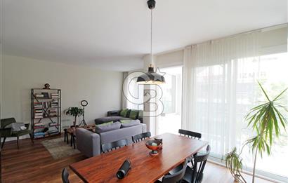 İzmir'in En Güzel Sokaklarından 1388 Sokak'ta Satılık 3+1 Daire