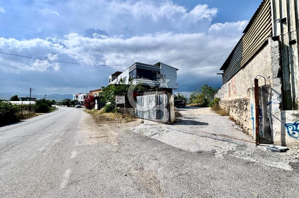 Akdeniz Civanyaylağı Mahallesinde Satılık Ahır Ev ve Arsası