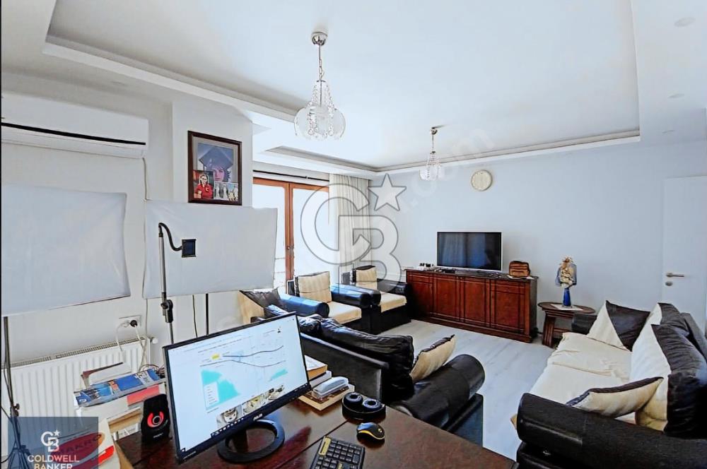ÇANAKKALE MERKEZDE ATATÜRK CAD ÇOK YAKIN TEMİZ 2+1 SATILIK DAİRE