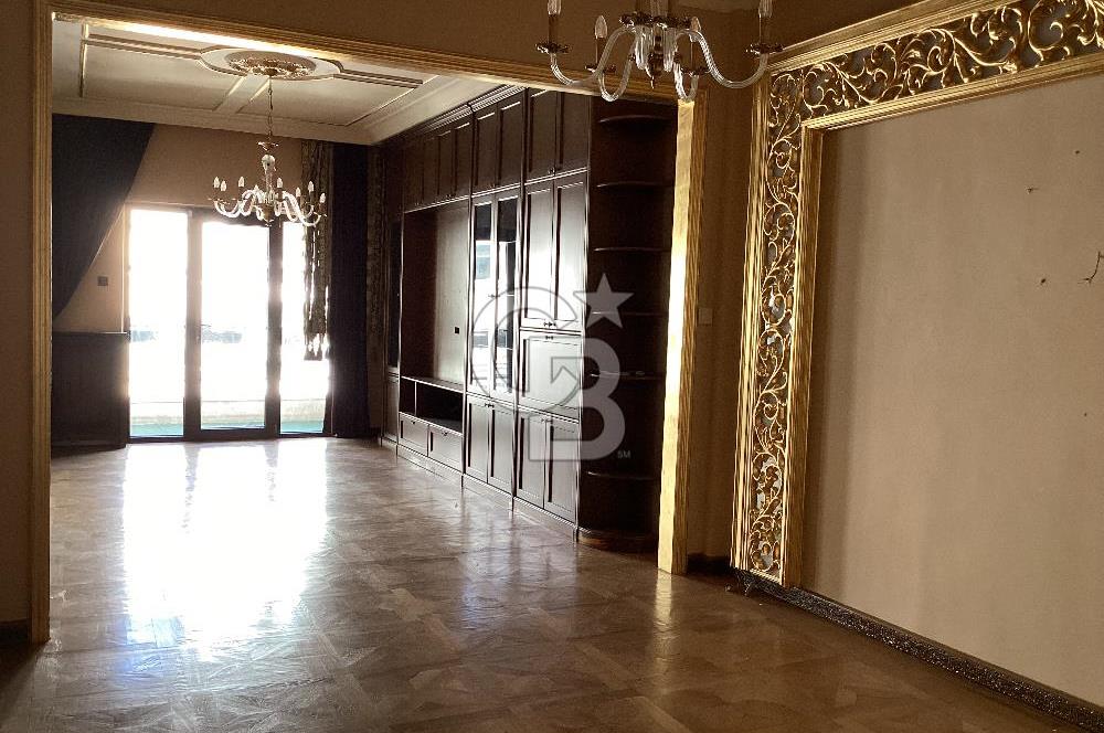 Nişantaşı Valikonağı Caddesi’nde 4+1 Kiralık Daire
