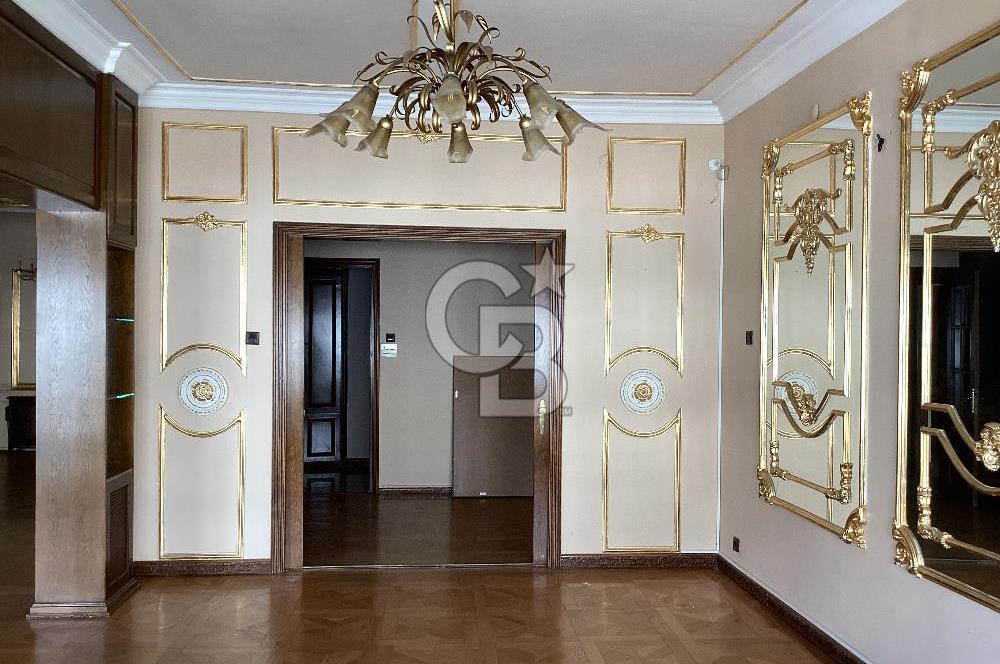 Nişantaşı Valikonağı Caddesi’nde 4+1 Kiralık Daire