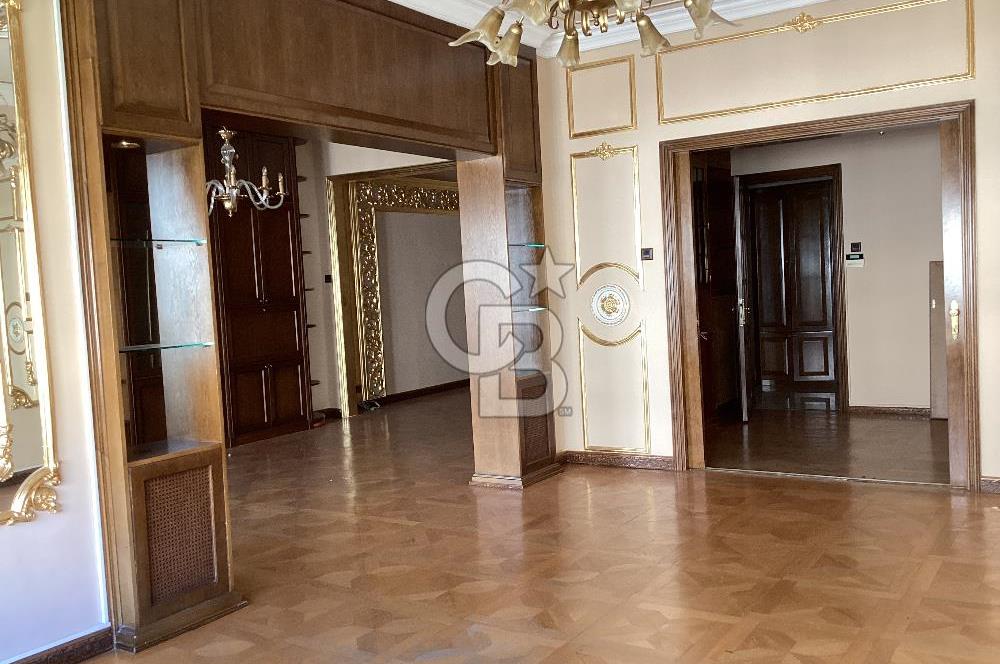 Nişantaşı Valikonağı Caddesi’nde 4+1 Kiralık Daire