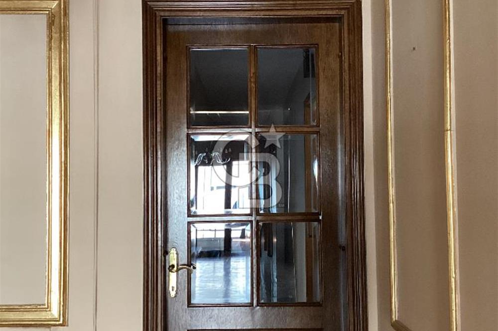 Nişantaşı Valikonağı Caddesi’nde 4+1 Kiralık Daire