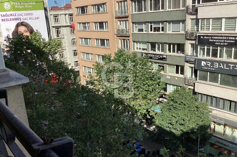 Nişantaşı Valikonağı Caddesi’nde 4+1 Kiralık Daire