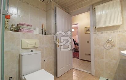 Alsancak, Gül Sokak'ta, Genç Binada, Ara kat, Satılık 3+1 Daire