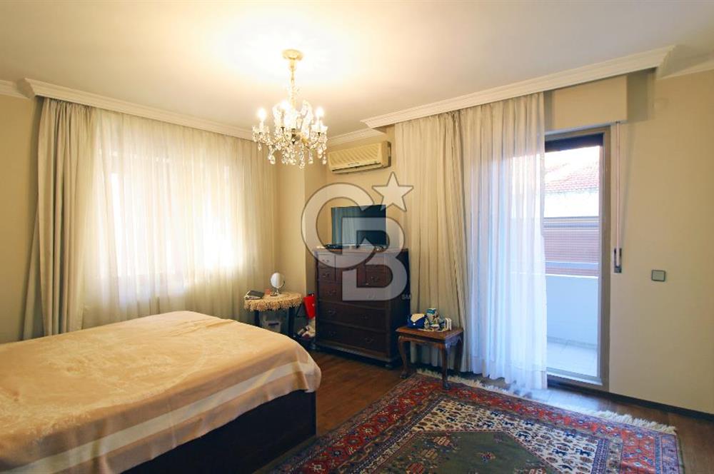 Alsancak, Gül Sokak'ta, Genç Binada, Ara kat, Satılık 3+1 Daire