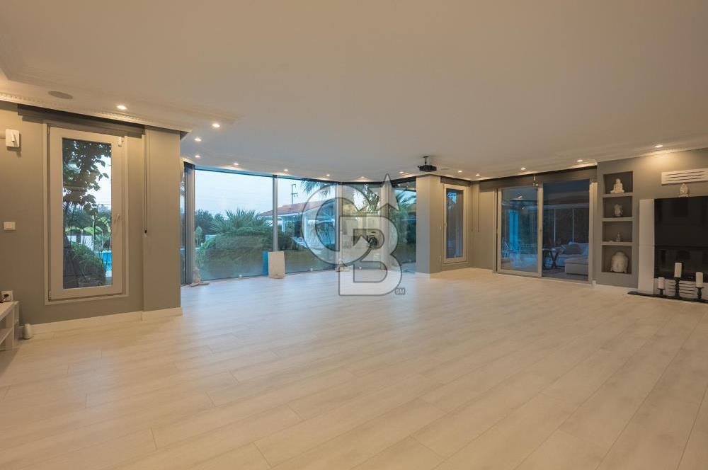İzmir Urla Güvendik'te Satılık Villa
