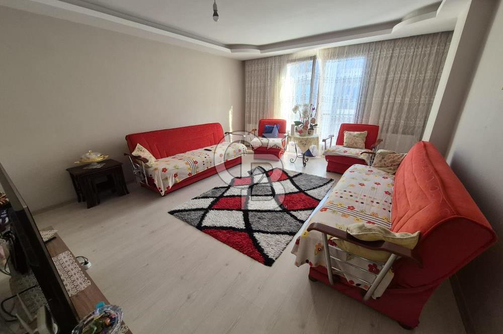 Ardıçlı Mahallesi'nde Merkezi Konum Satılık 3+1 Daire