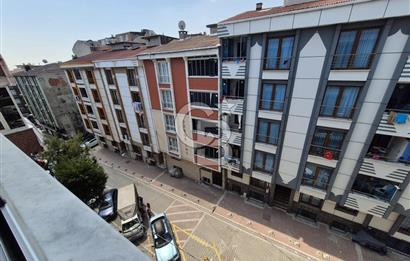 Ardıçlı Mahallesi'nde Merkezi Konum Satılık Tadilatlı 3+1 Daire