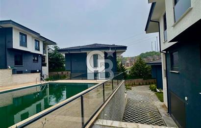 ŞİLE AHMETLİ' DE 5+2 SATILIK TRIPLEX HAVUZLU VİLLA