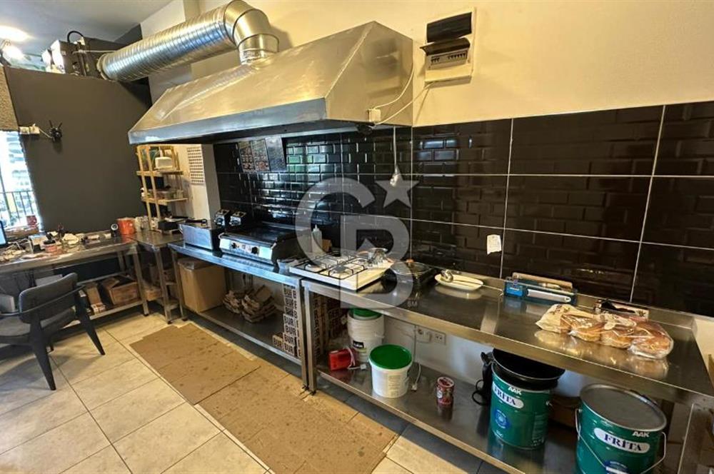 KADIKÖY NUHOĞLU YENİTEPE'DE B BLOK CADDE ÜZERİ 100 M2 DÜKKAN