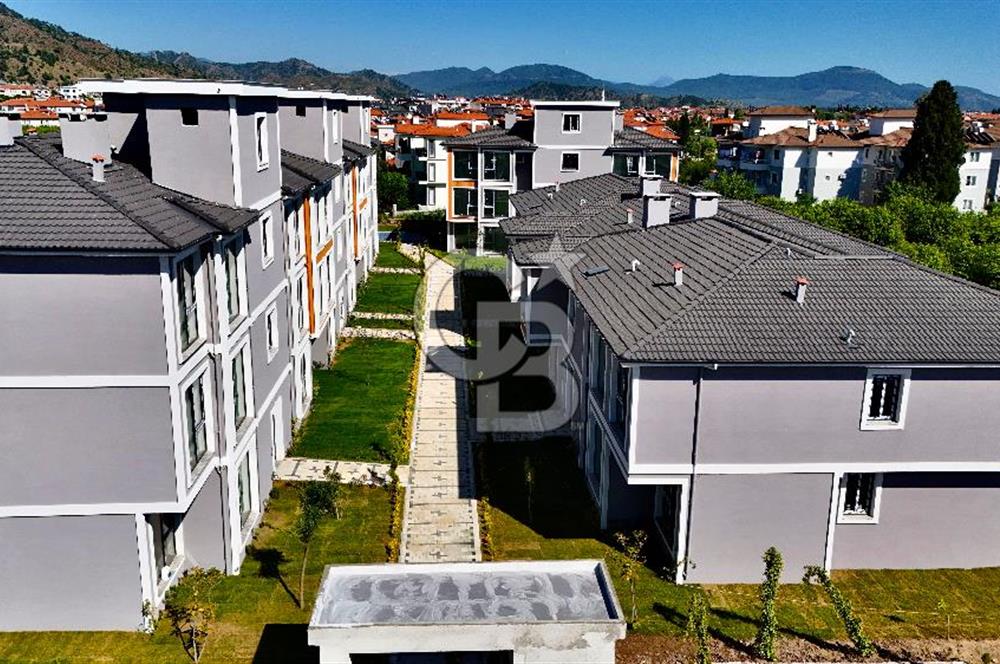 Muğla Ortaca’da Havuzlu Sitede, Sıfır, A Kalite, 2+1 Satılık Üst Kat Daire