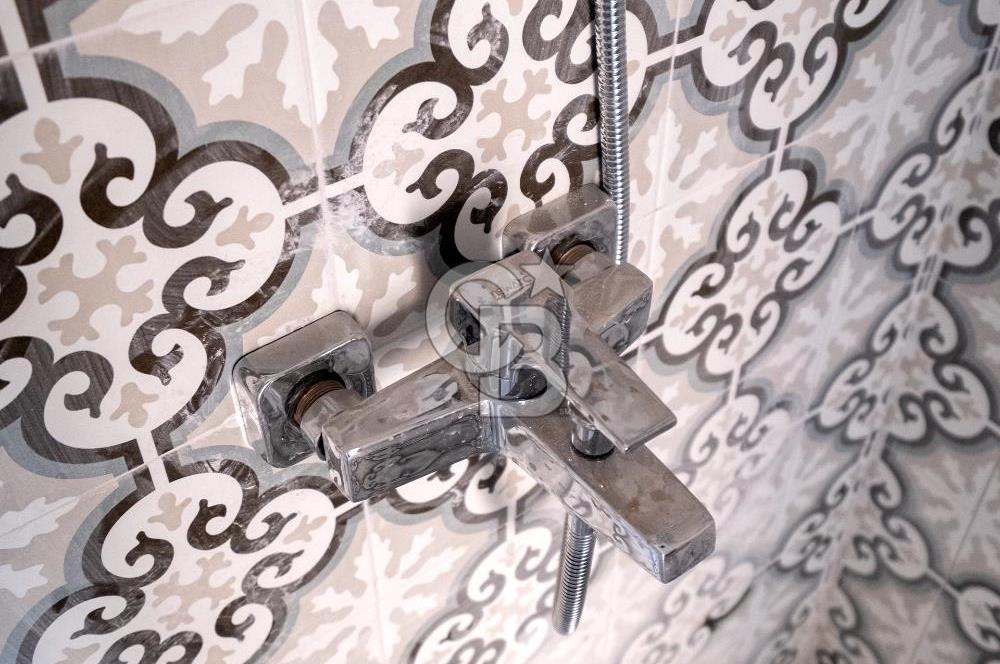 BAŞİSKELE KULLAR YAKACIK 3+1 ARA KAT DAİRE YERDEN ISITMALI EBEVEYN BANYOLU